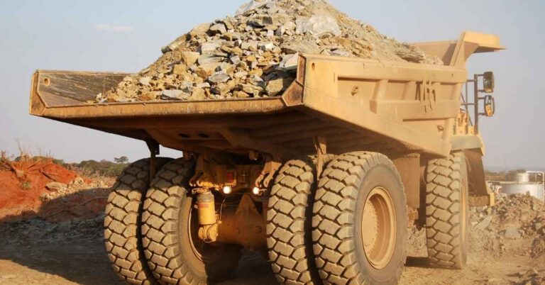 Importance of Reliable Hauling Services for Construction Projects